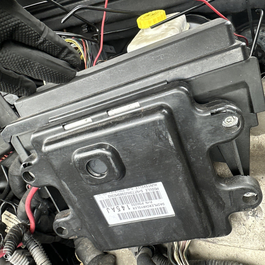 Jeep Grand Cherokee TIPM Power Supply Body Control Module 04692071AB Fuse Box