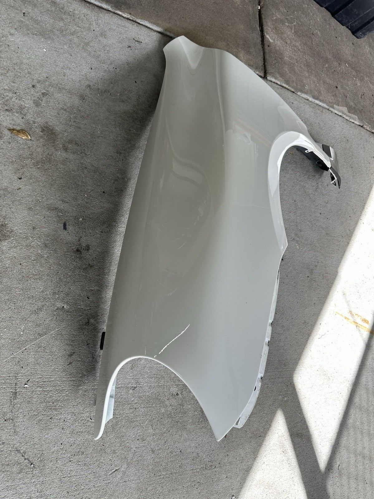 2003-2006 PORSCHE CAYENNE - Right Fender White